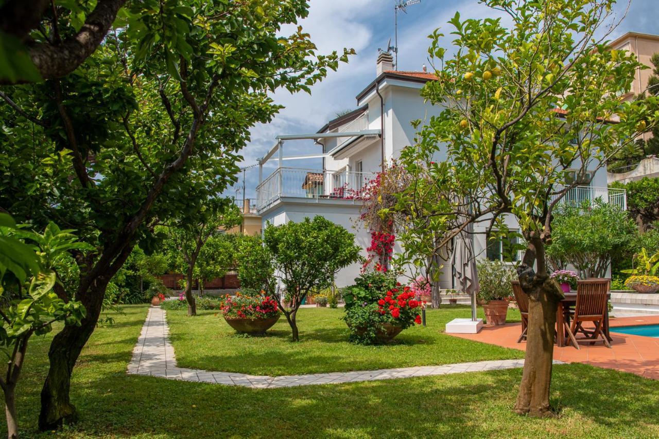 Magnificent Villa Сан Ремо Екстериор снимка